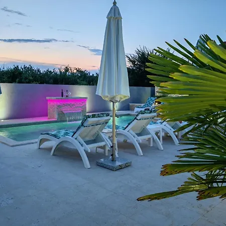 Holiday home Mit Privatpool Fuer 10 Personen Ca 150 Qm In Pomer, Istrien Istrische Riviera Pomer