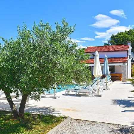 Dom wakacyjny Mit Privatpool Fuer 10 Personen Ca 150 Qm In Pomer, Istrien Istrische Riviera Pomer